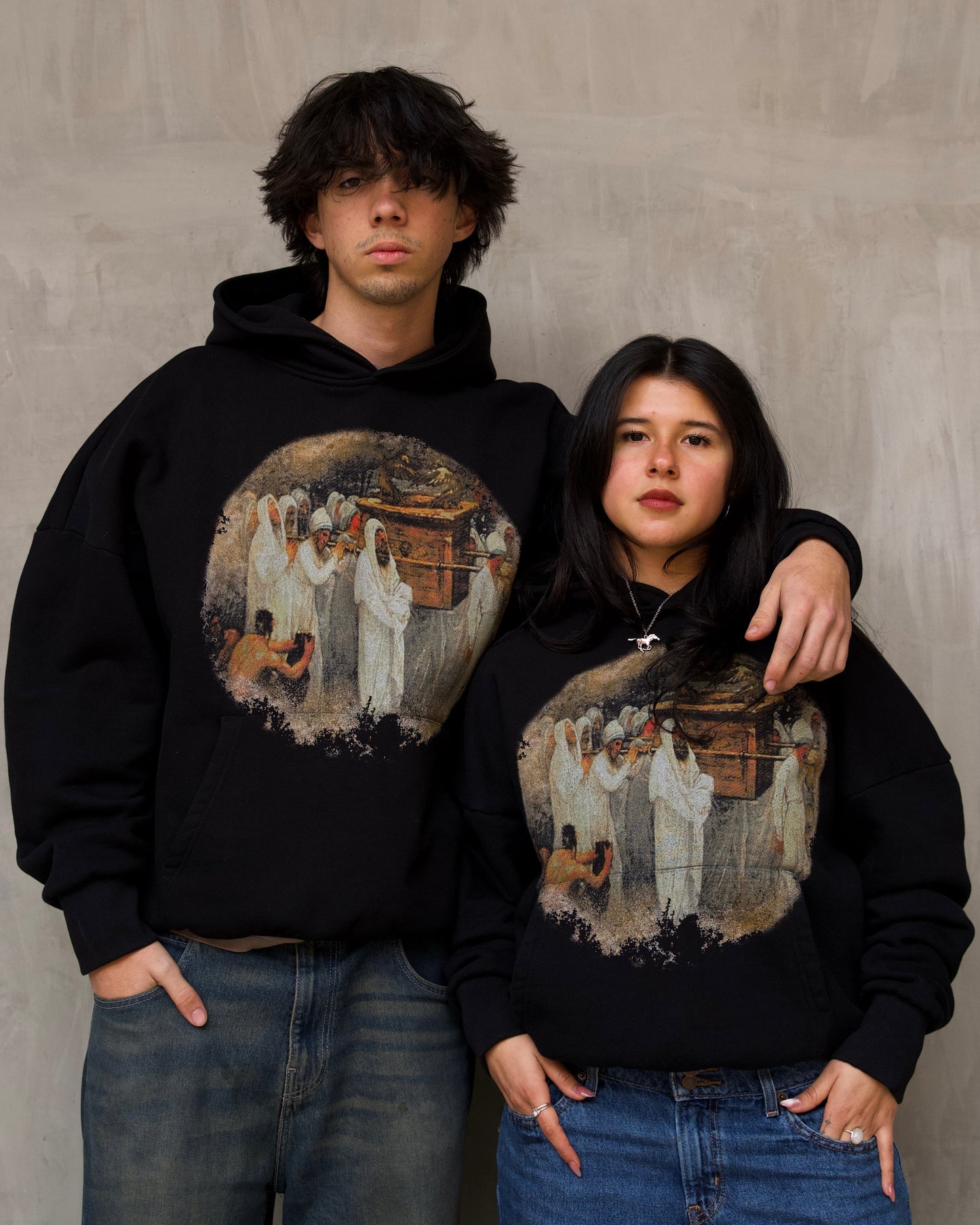 "GLORY CARRIER" HOODIE